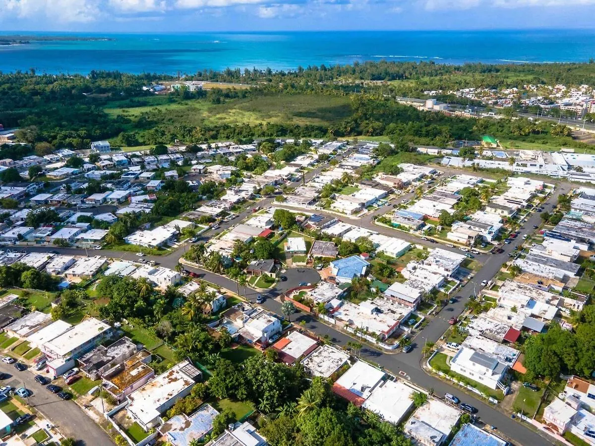 3 Bedroom In Quiet Neighborhood 5 Minutes To Beach Luquillo 0*,  Portoriko